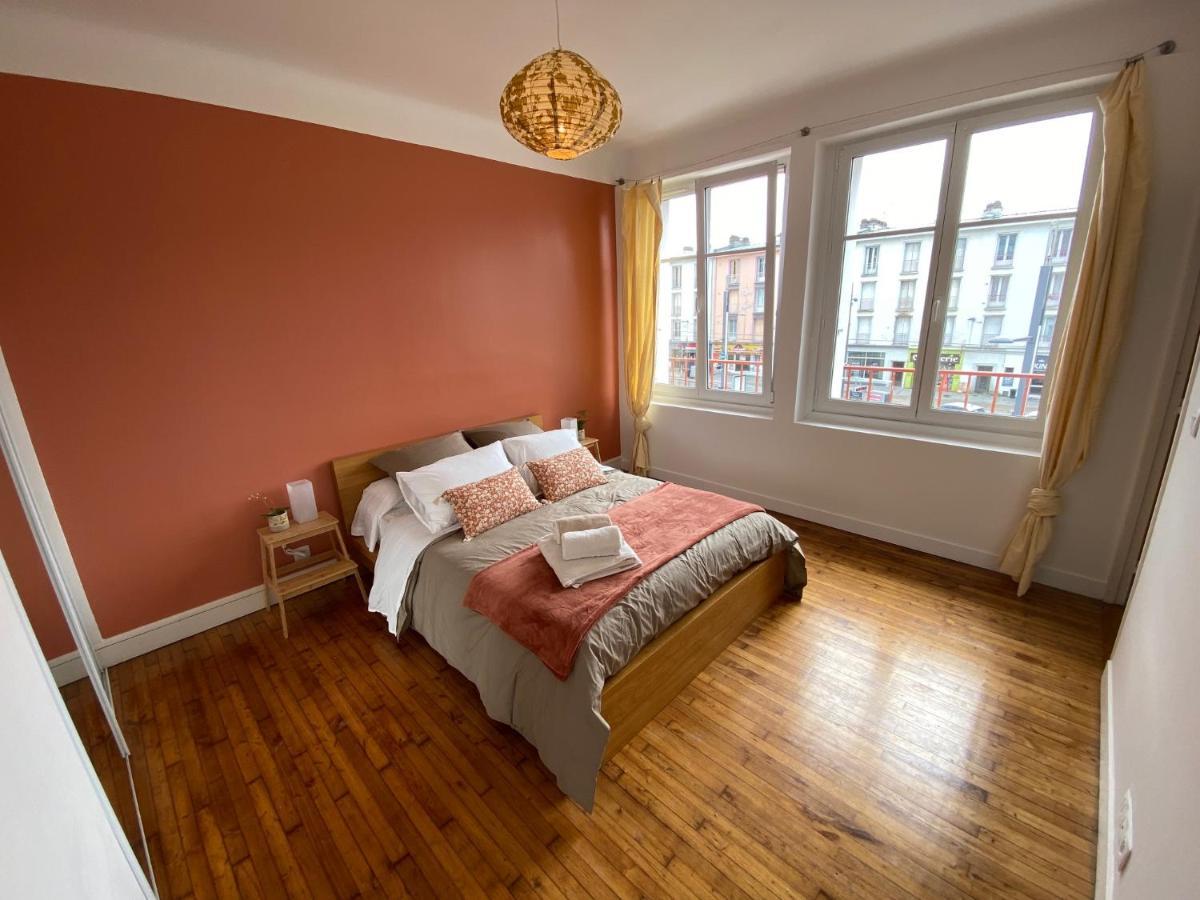 Appartement Spacieux Avec Balcon Et Parking 브레스트 외부 사진