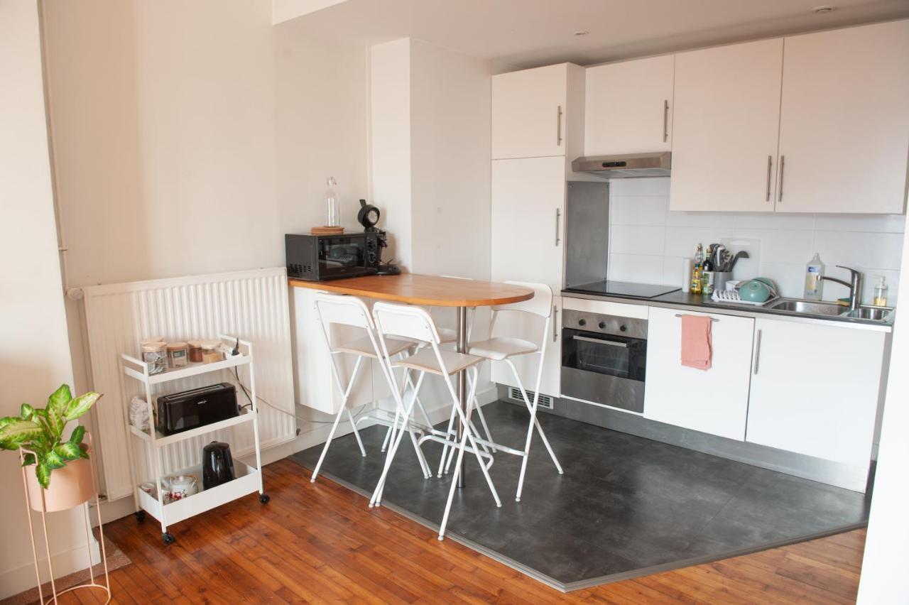 Appartement Spacieux Avec Balcon Et Parking 브레스트 외부 사진