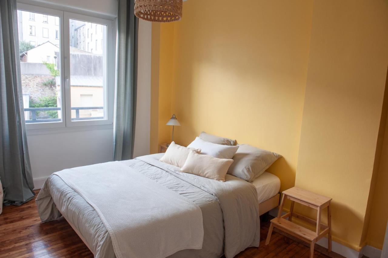 Appartement Spacieux Avec Balcon Et Parking 브레스트 외부 사진
