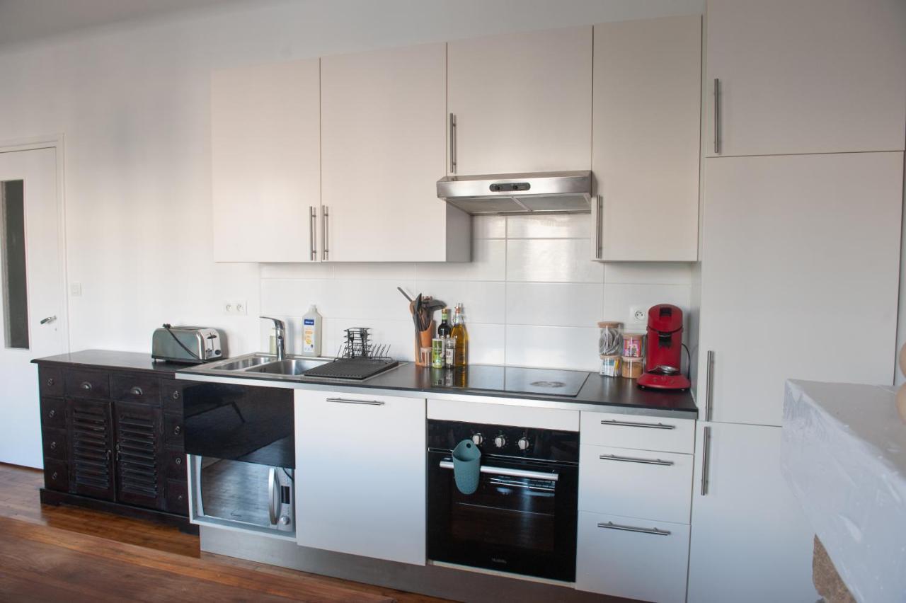 Appartement Spacieux Avec Balcon Et Parking 브레스트 외부 사진