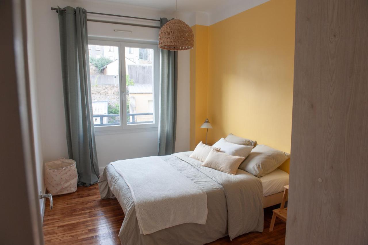 Appartement Spacieux Avec Balcon Et Parking 브레스트 외부 사진