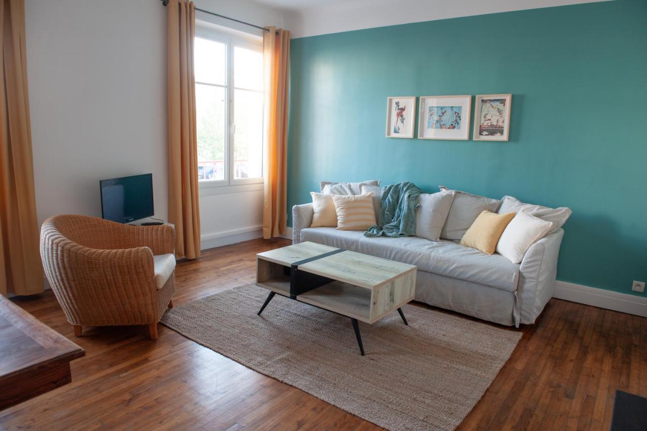 Appartement Spacieux Avec Balcon Et Parking 브레스트 외부 사진