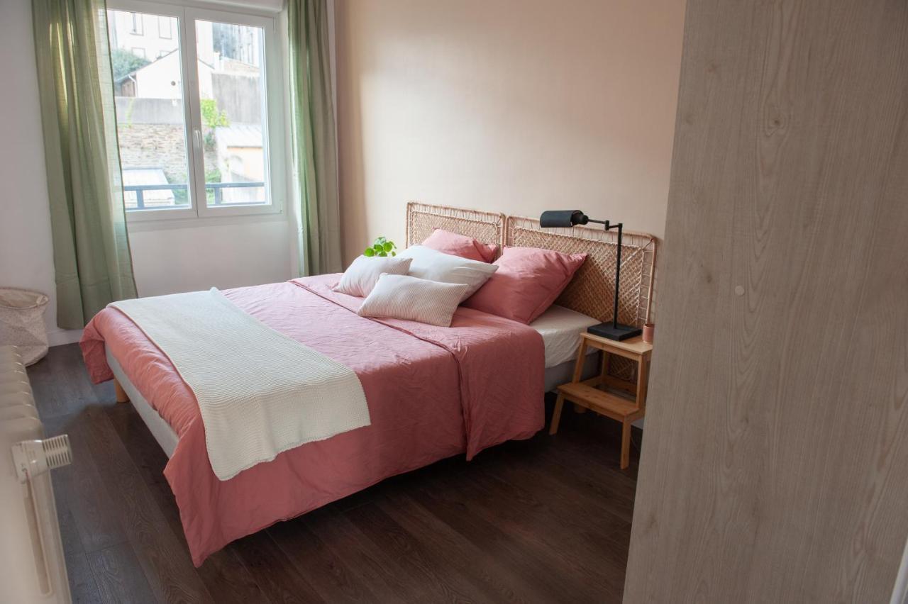 Appartement Spacieux Avec Balcon Et Parking 브레스트 외부 사진